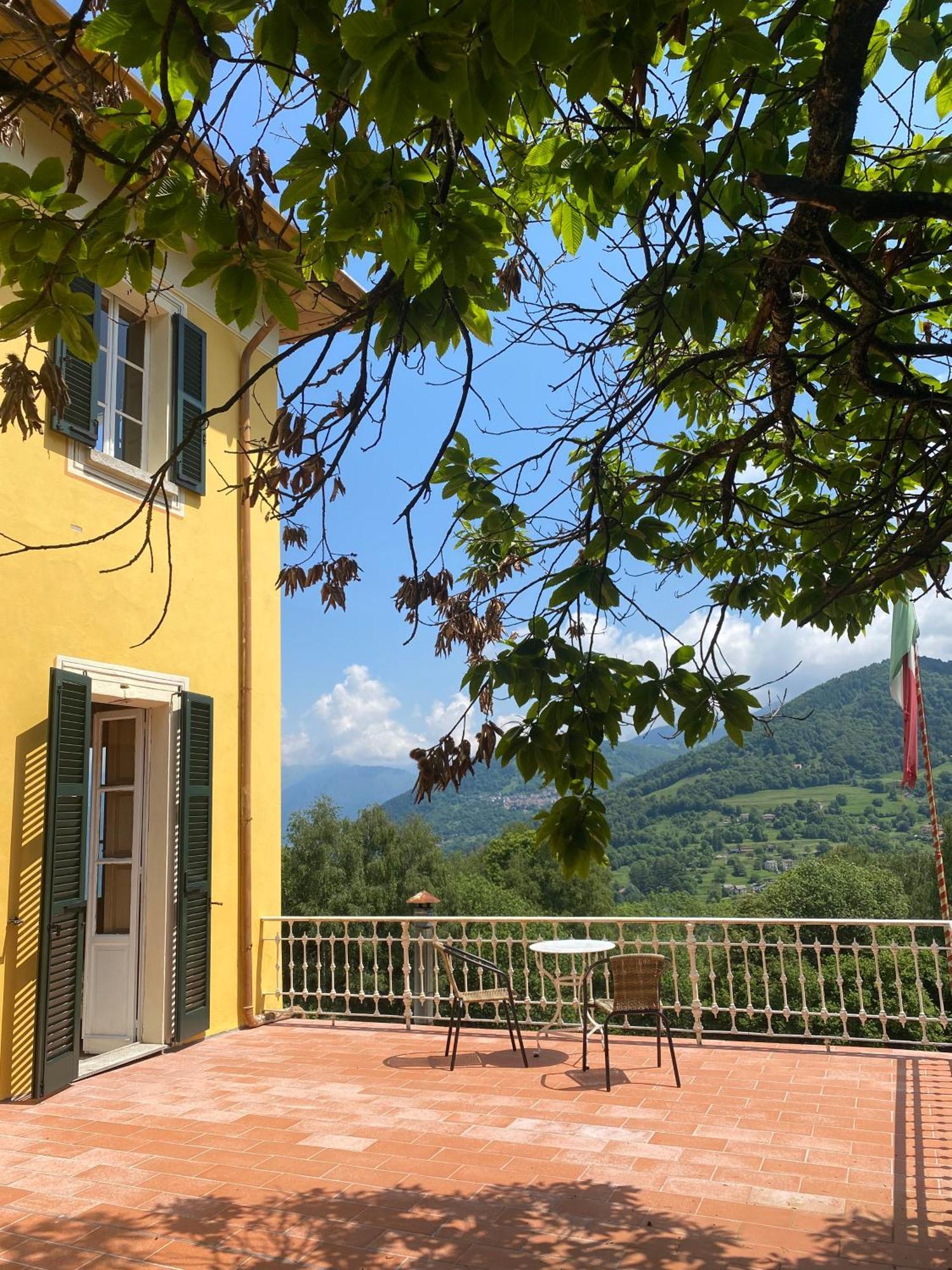 Hotel Villa Simplicitas San Fedele Intelvi Exteriör bild